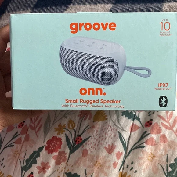 Groove onn Bluetooth waterproof speaker - Picture 2 of 6